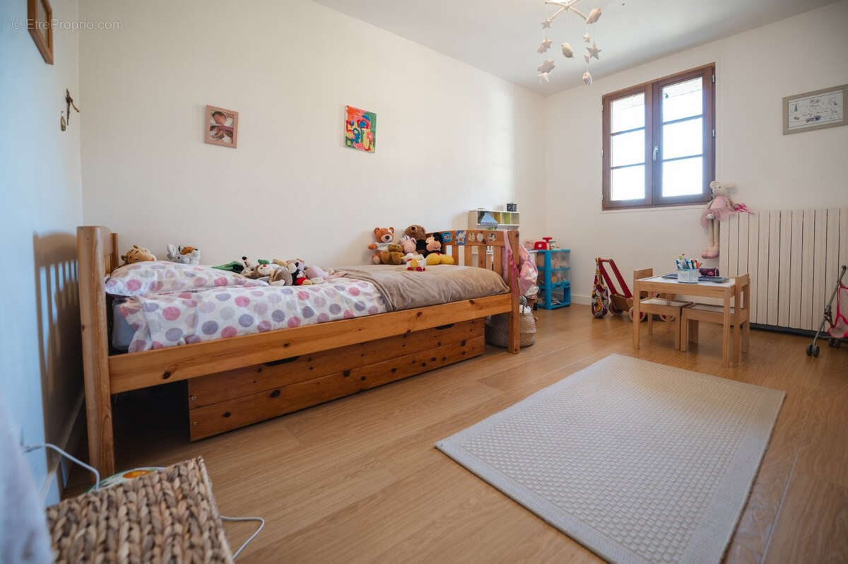 Maison à MONTVALENT