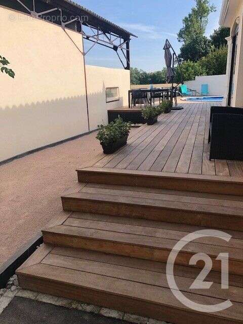 Maison à CHAMPNIERS