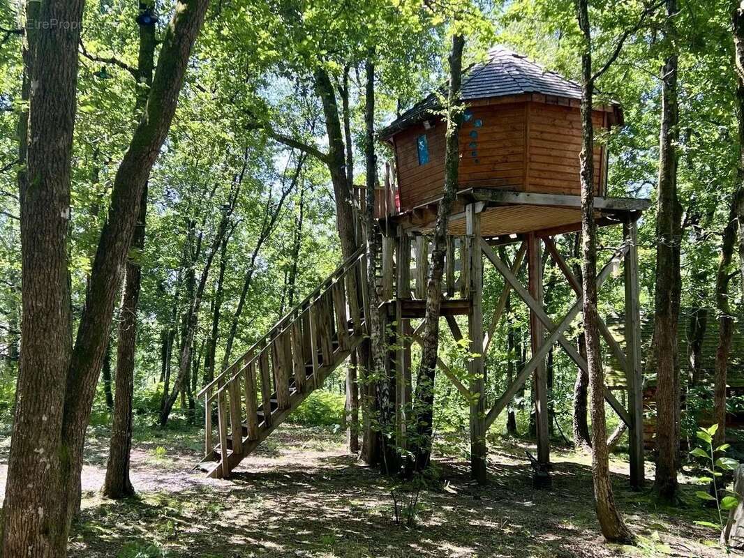 Maison à MONCEAUX-SUR-DORDOGNE