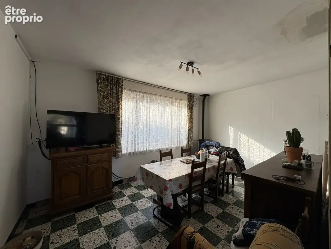 Maison avec commerce sur auxi le chateau - photo 2