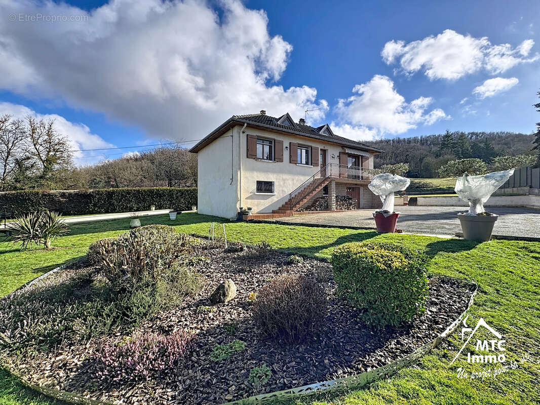 Maison à MORAS