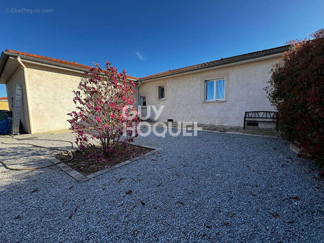 Maison à FEURS