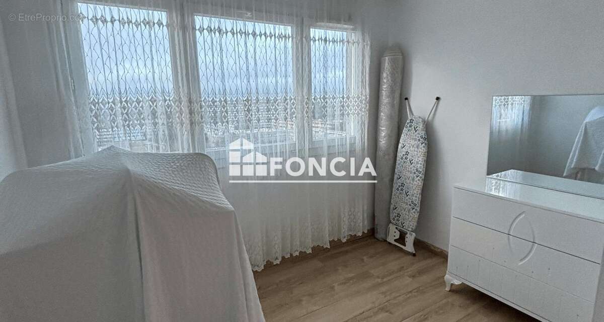 Appartement à VILLIERS-LE-BEL