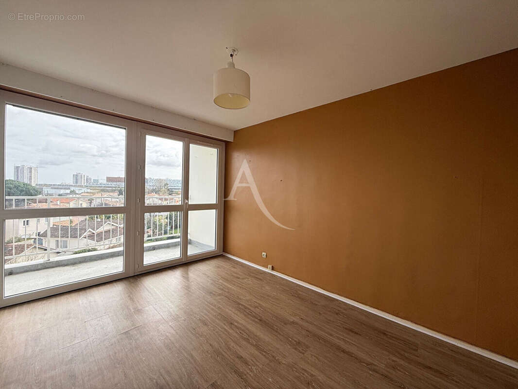 Appartement à PESSAC