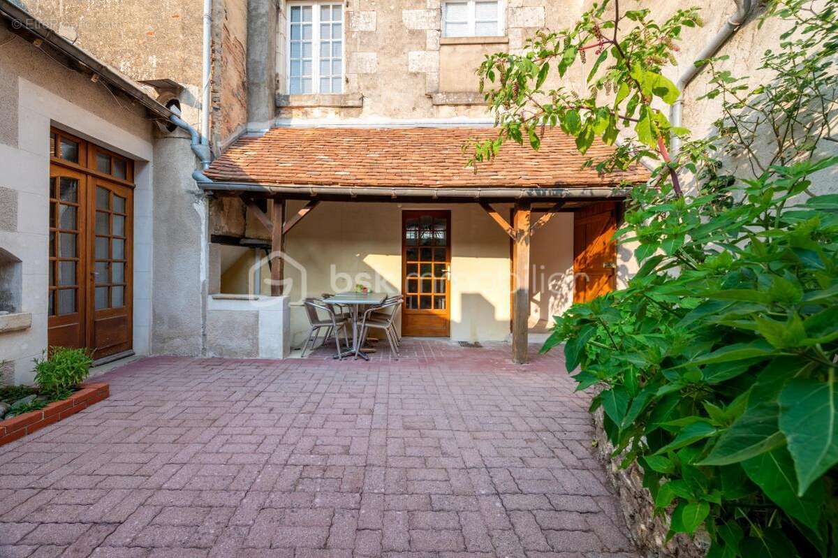 Maison de caractère – 121 m² – 3 chambres – cour intérieure – grenier aménageable – Buzançais - photo 19