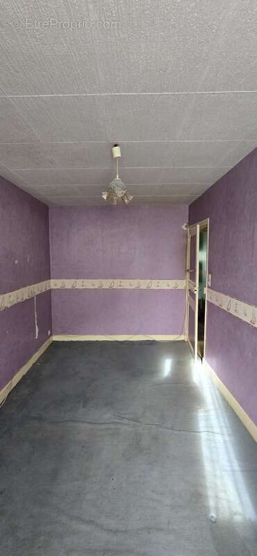 Maison à CHATEAUPONSAC