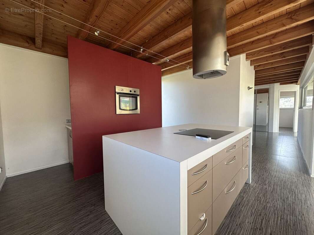 Maison à SAINT-DIDIER-SUR-BEAUJEU