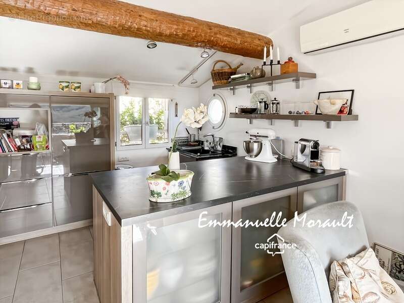 Appartement à BAGNOLS-EN-FORET