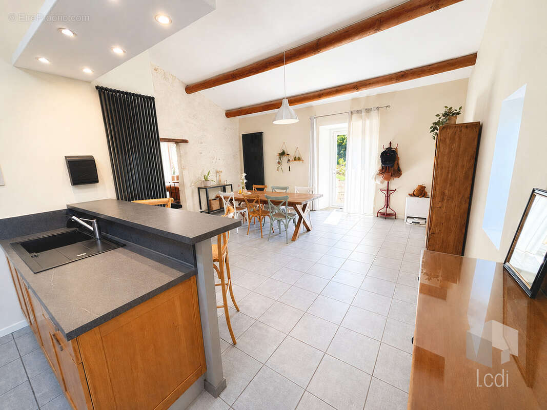 Maison à VIVIERS
