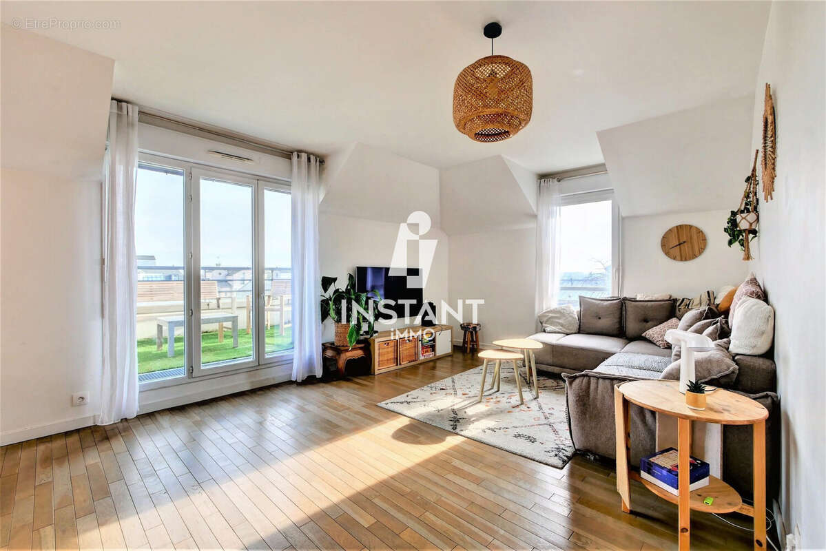 salon - Appartement à CRETEIL