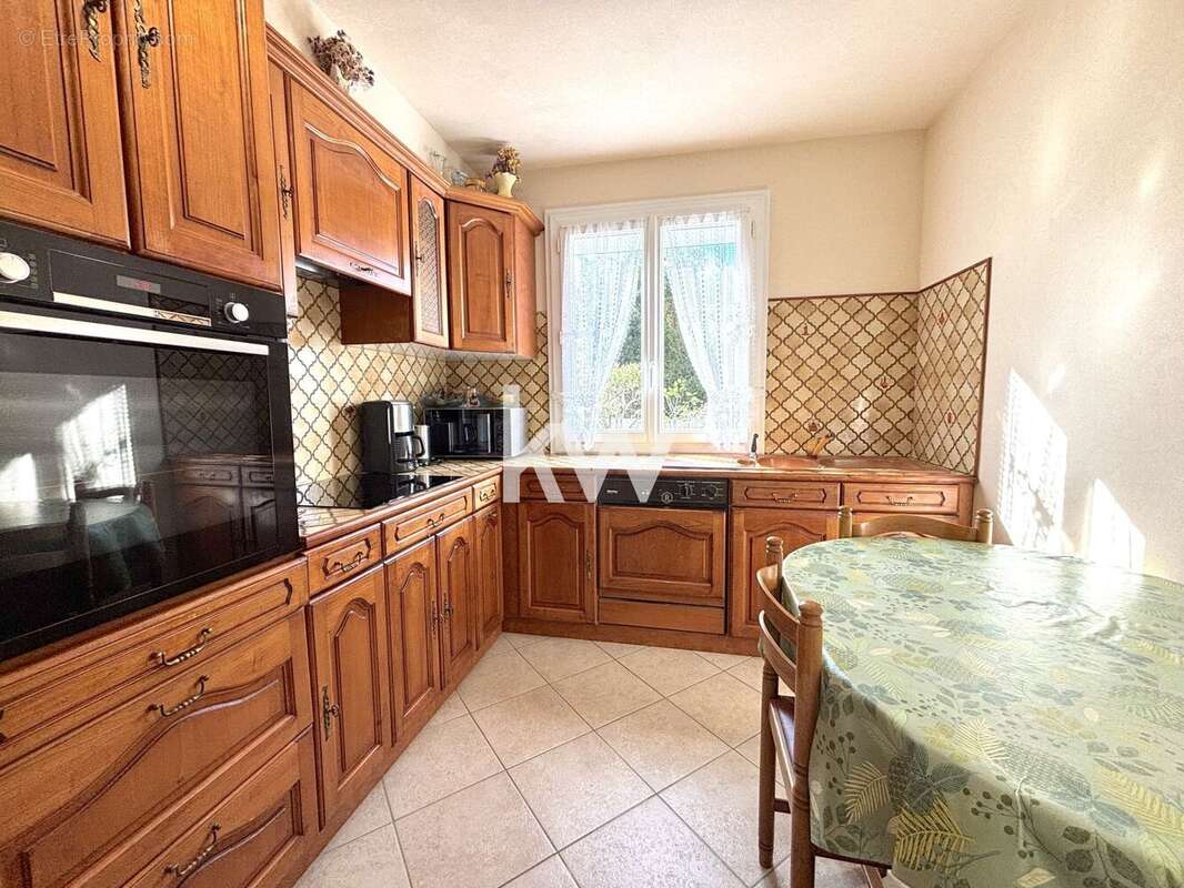 Maison à CORBEIL-ESSONNES