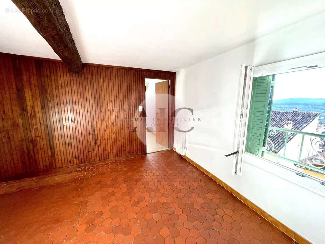 Appartement à FAYENCE