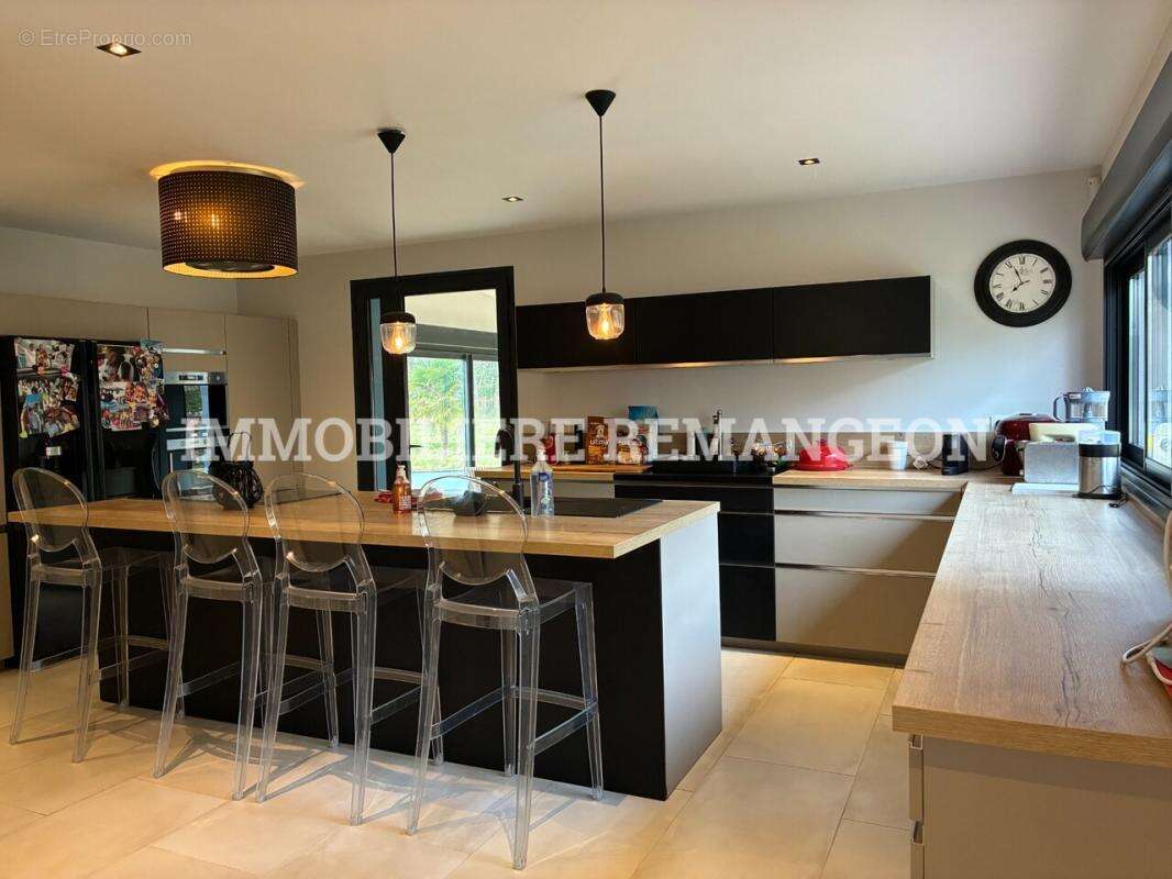 Maison à PIERREFITTE-SUR-SAULDRE