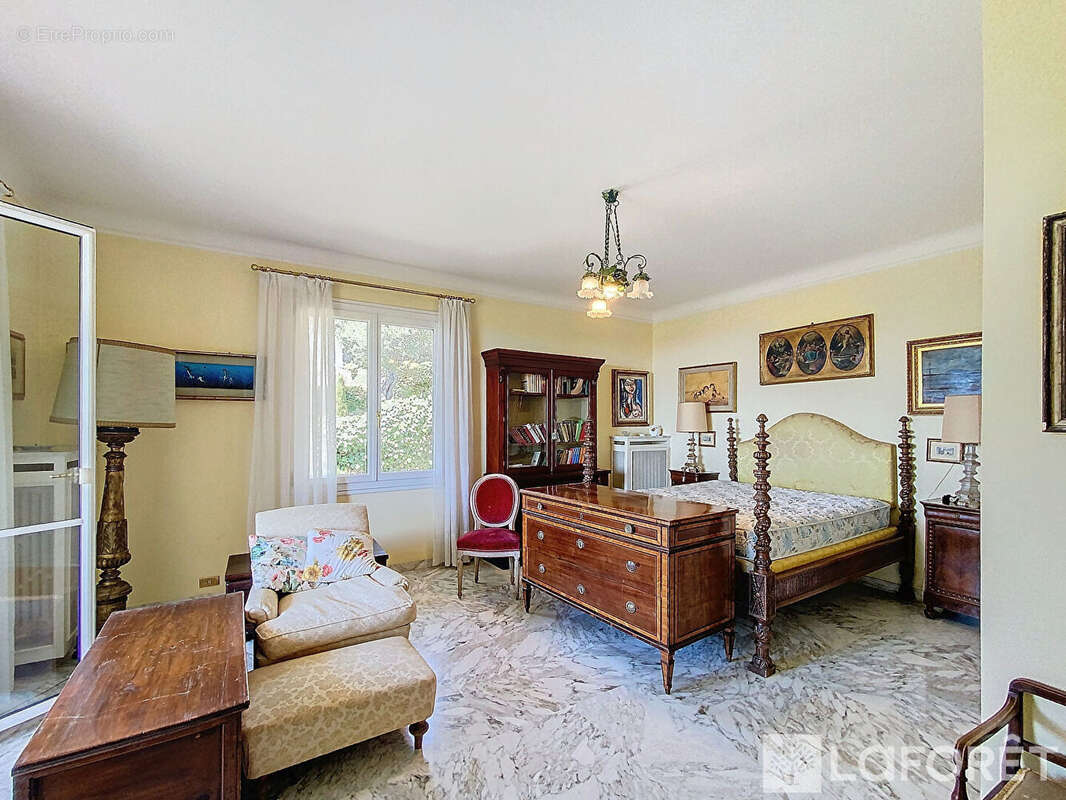 Maison à ROQUEBRUNE-CAP-MARTIN