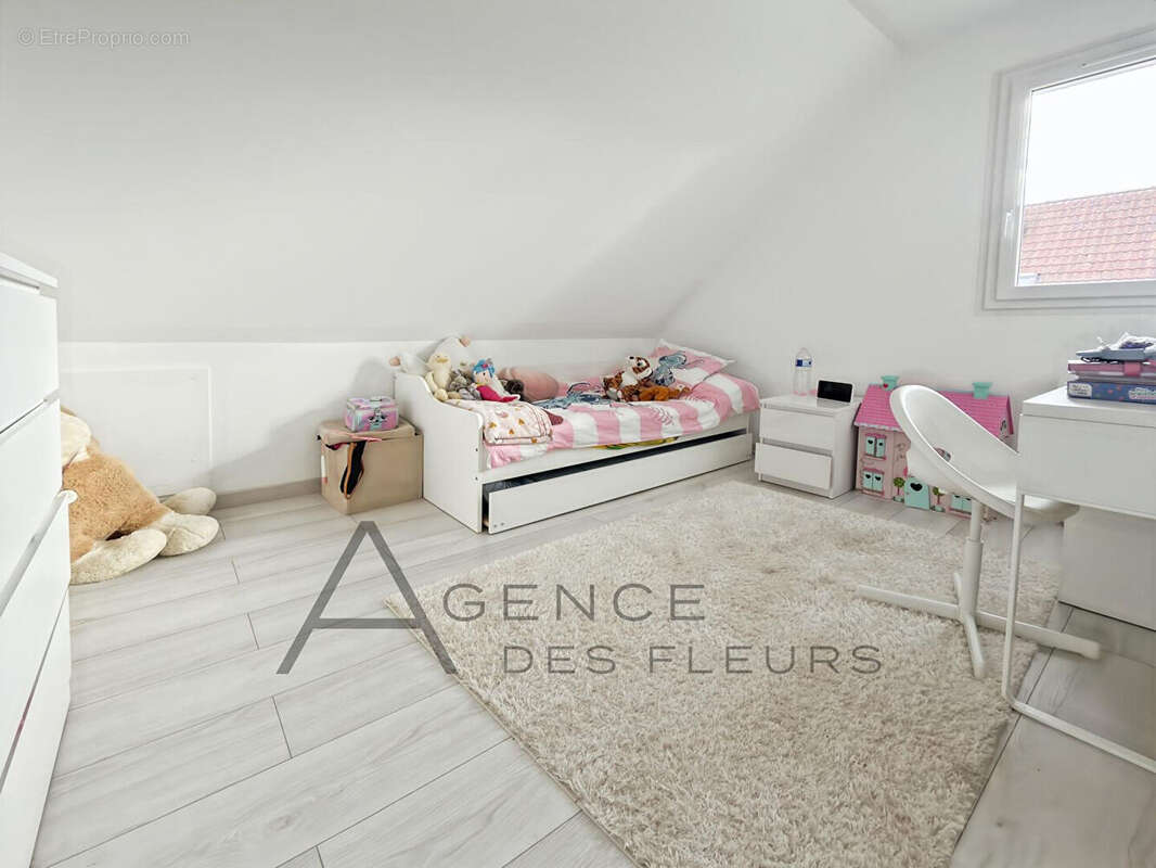 Maison Oissel Sur Seine 100 m2 - photo 14