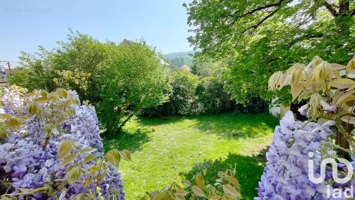 Photo 3 - Maison à BURES-SUR-YVETTE