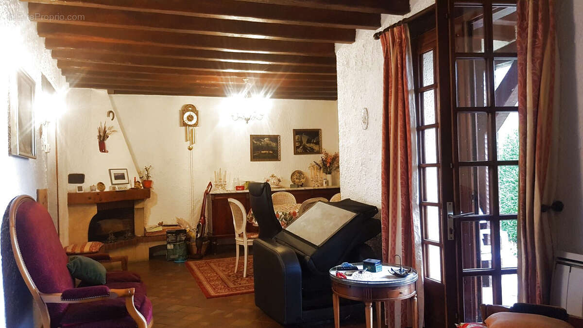 Maison à BONNIERES-SUR-SEINE