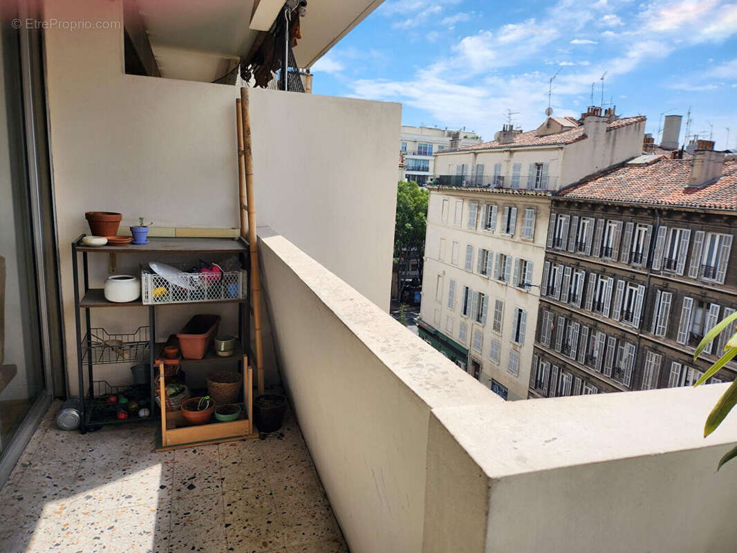 Appartement à MARSEILLE-6E