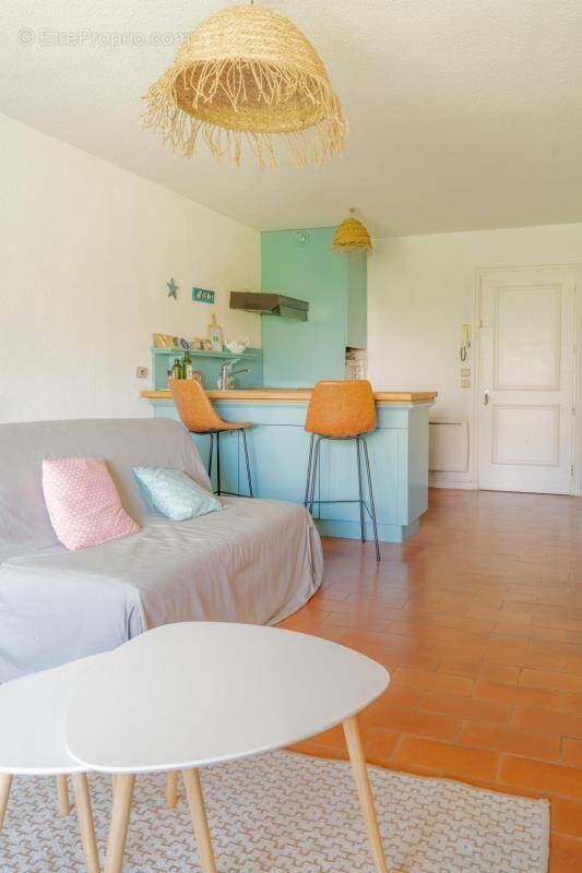 Appartement à SIX-FOURS-LES-PLAGES