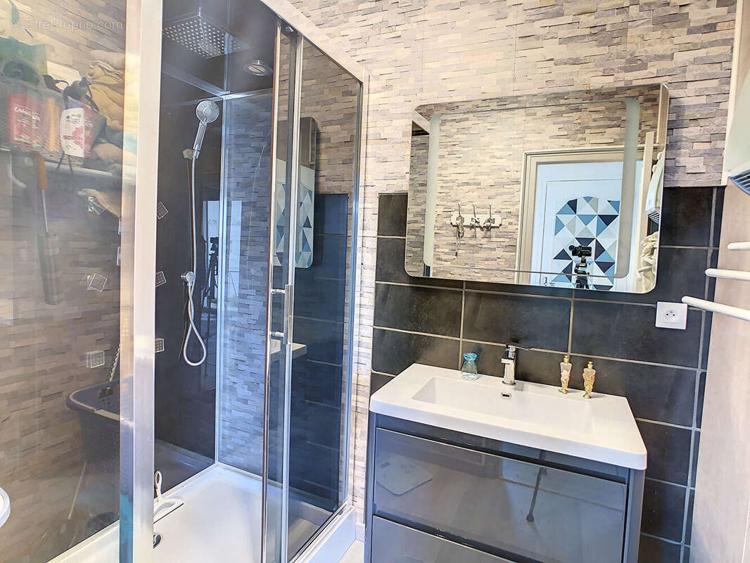 Maison à SAINT-BERAIN-SOUS-SANVIGNES