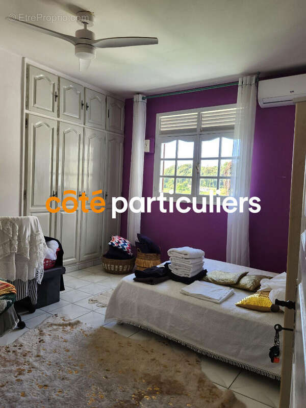 Maison à CAPESTERRE-BELLE-EAU