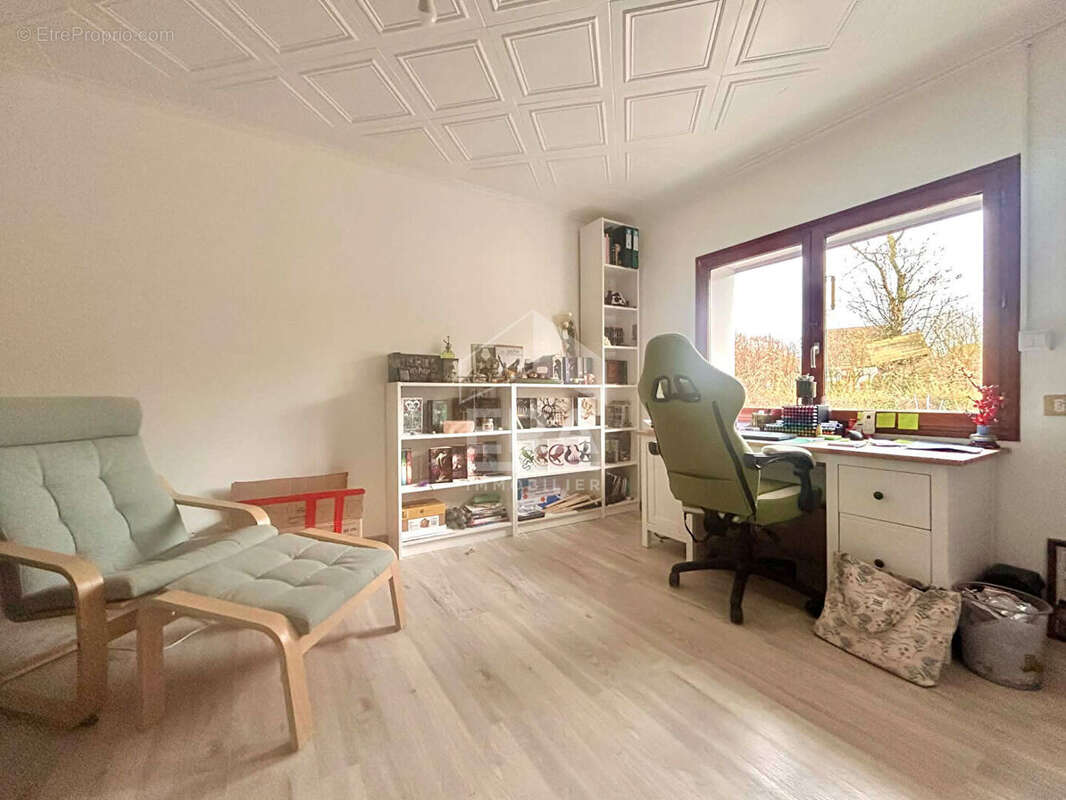 Maison à BONNINGUES-LES-ARDRES