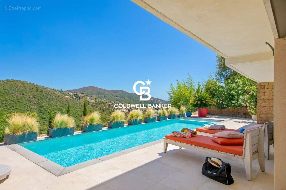 Villa contemporaine vue mer, Golf de Valcros - 83250 La Londe-les-Maures - photo 6