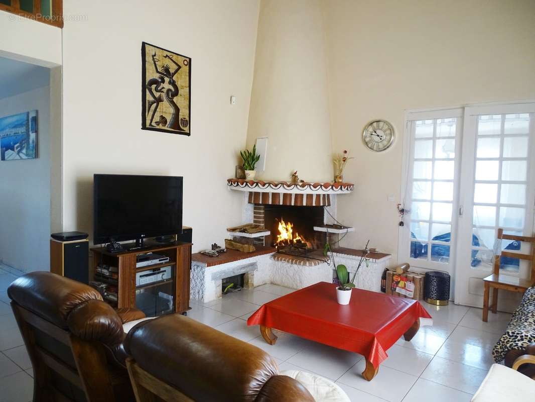 Maison à FONTENILLES