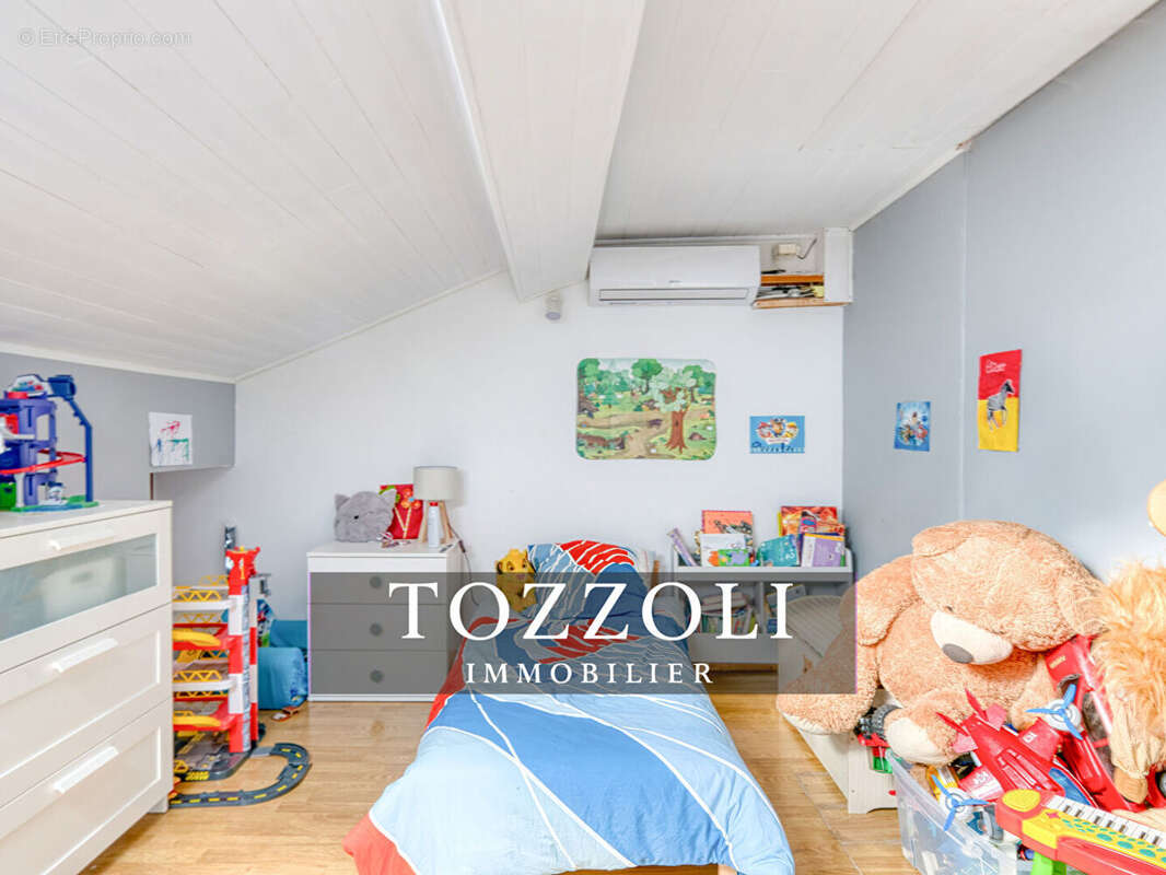 Maison à SAINT-QUENTIN-FALLAVIER