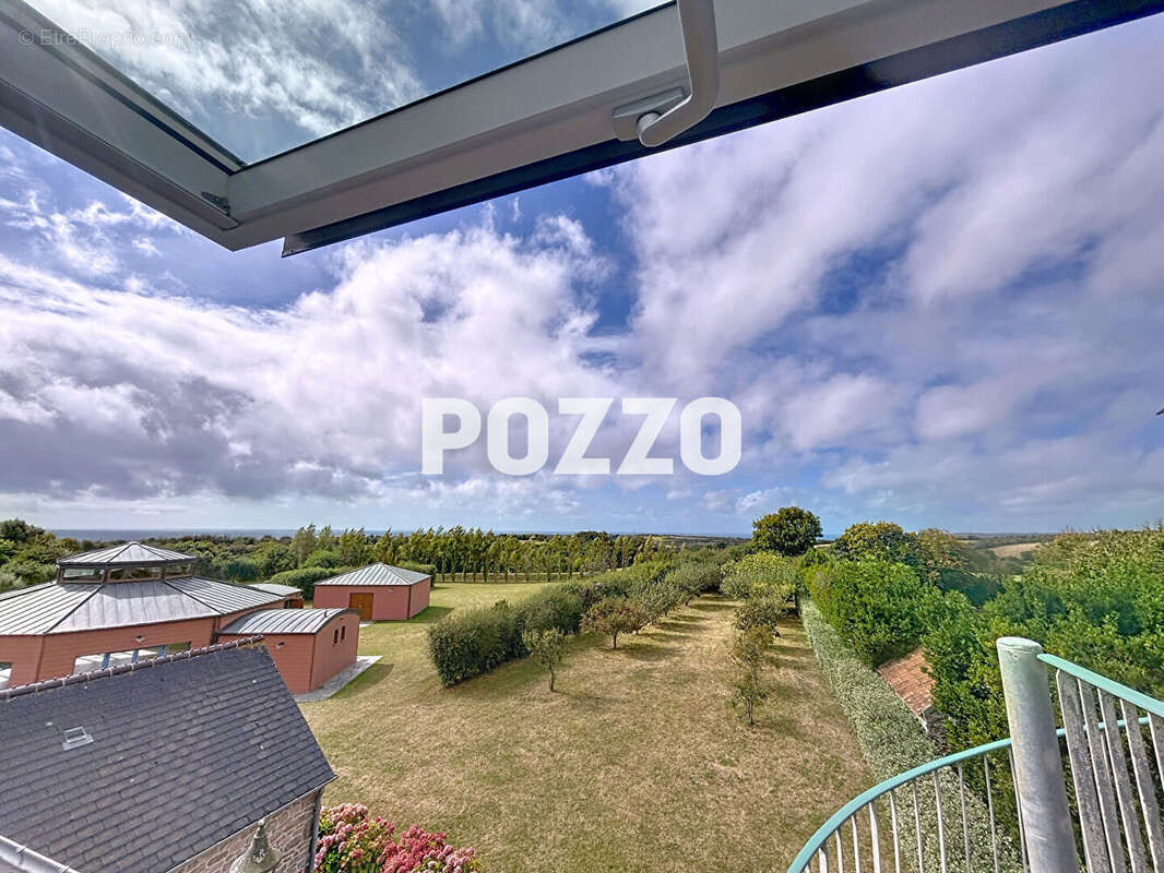 Maison à SURTAINVILLE