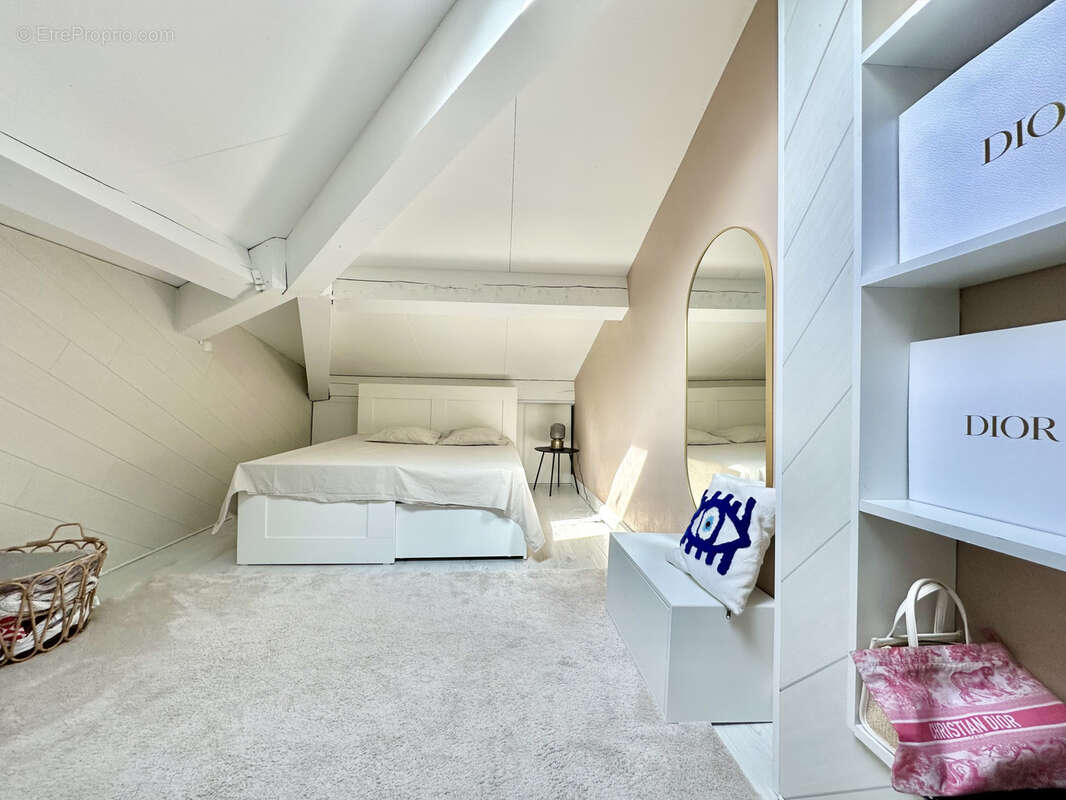 Appartement à ROQUEBRUNE-CAP-MARTIN