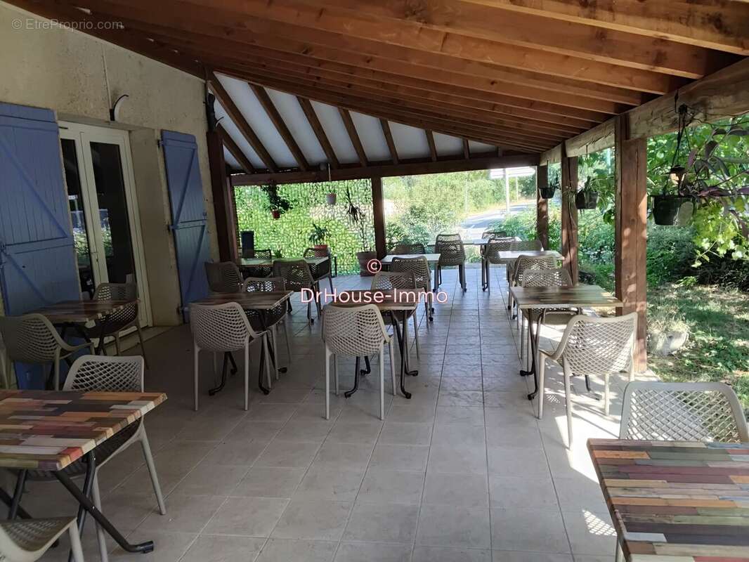 Maison 250 m² à Monteils  - photo 4