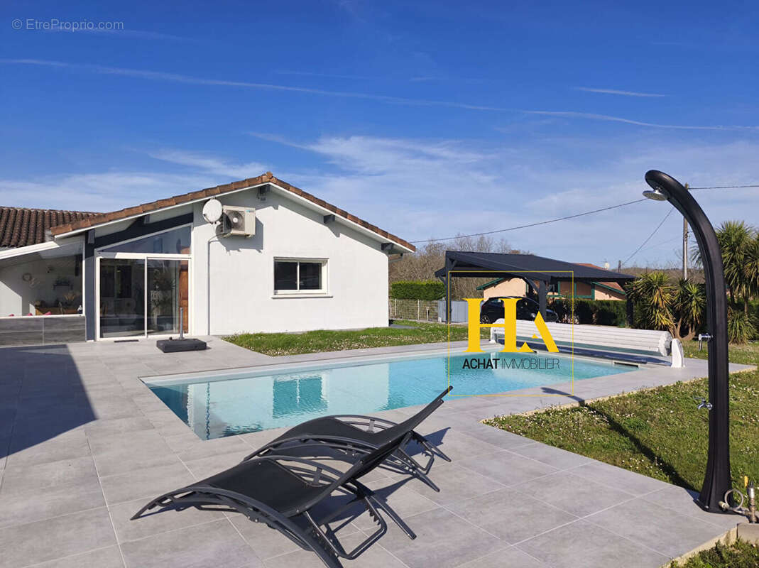 Maison à PEYREHORADE