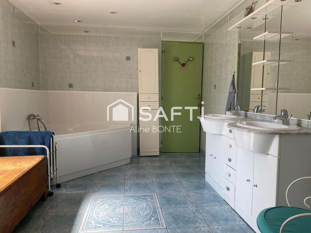 Photo 6 - Maison à LES BAUX-SAINTE-CROIX