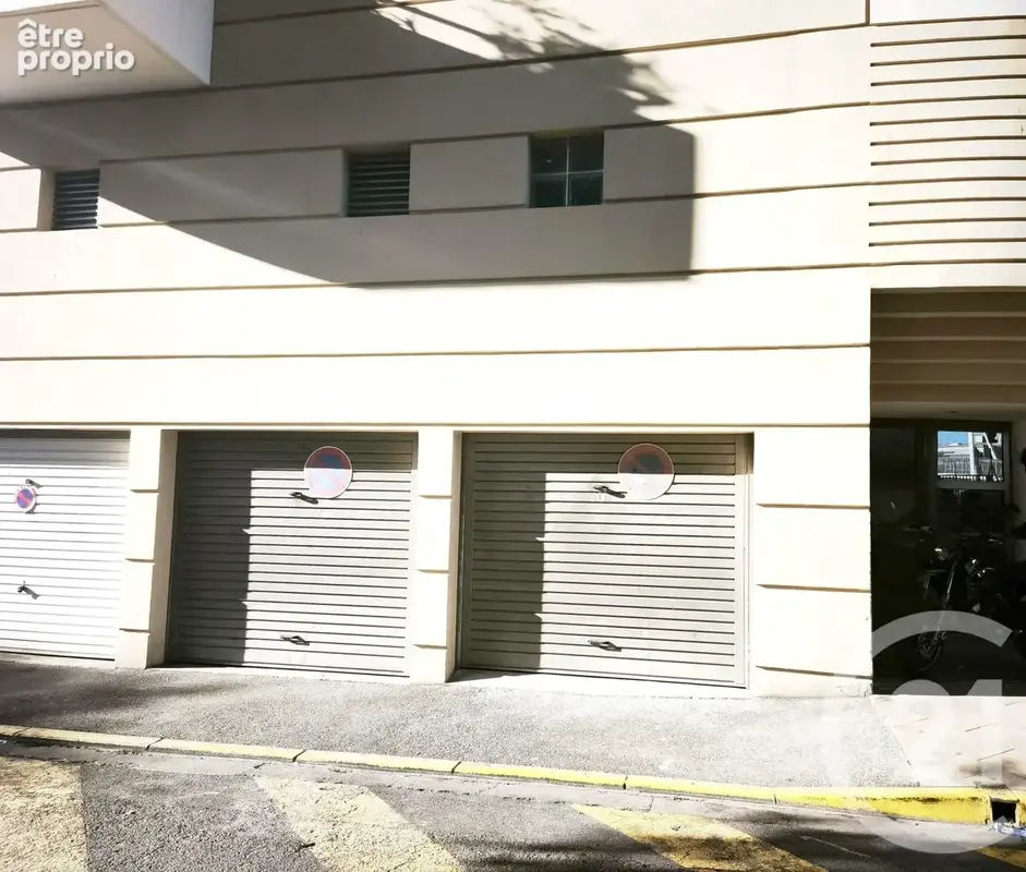 Photo Parking à Toulon au prix de 29 000€