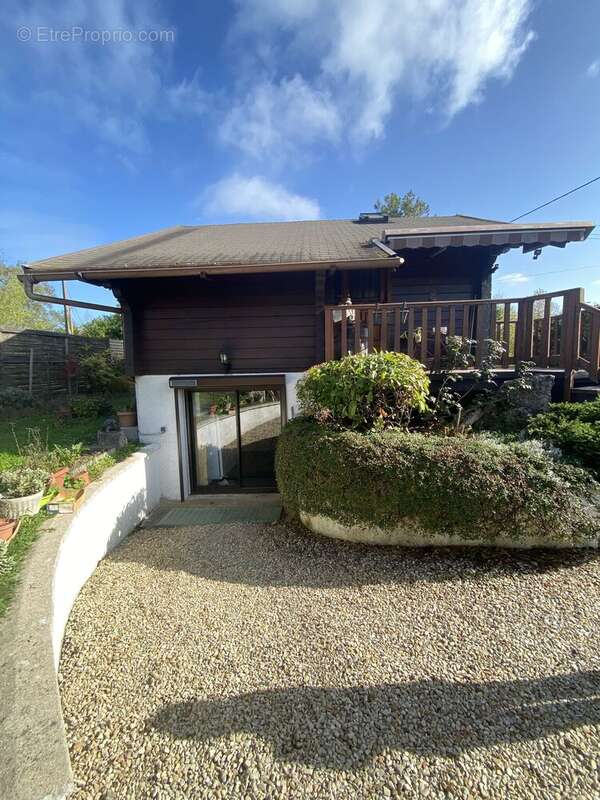 Maison à MAILLY-LE-CHATEAU