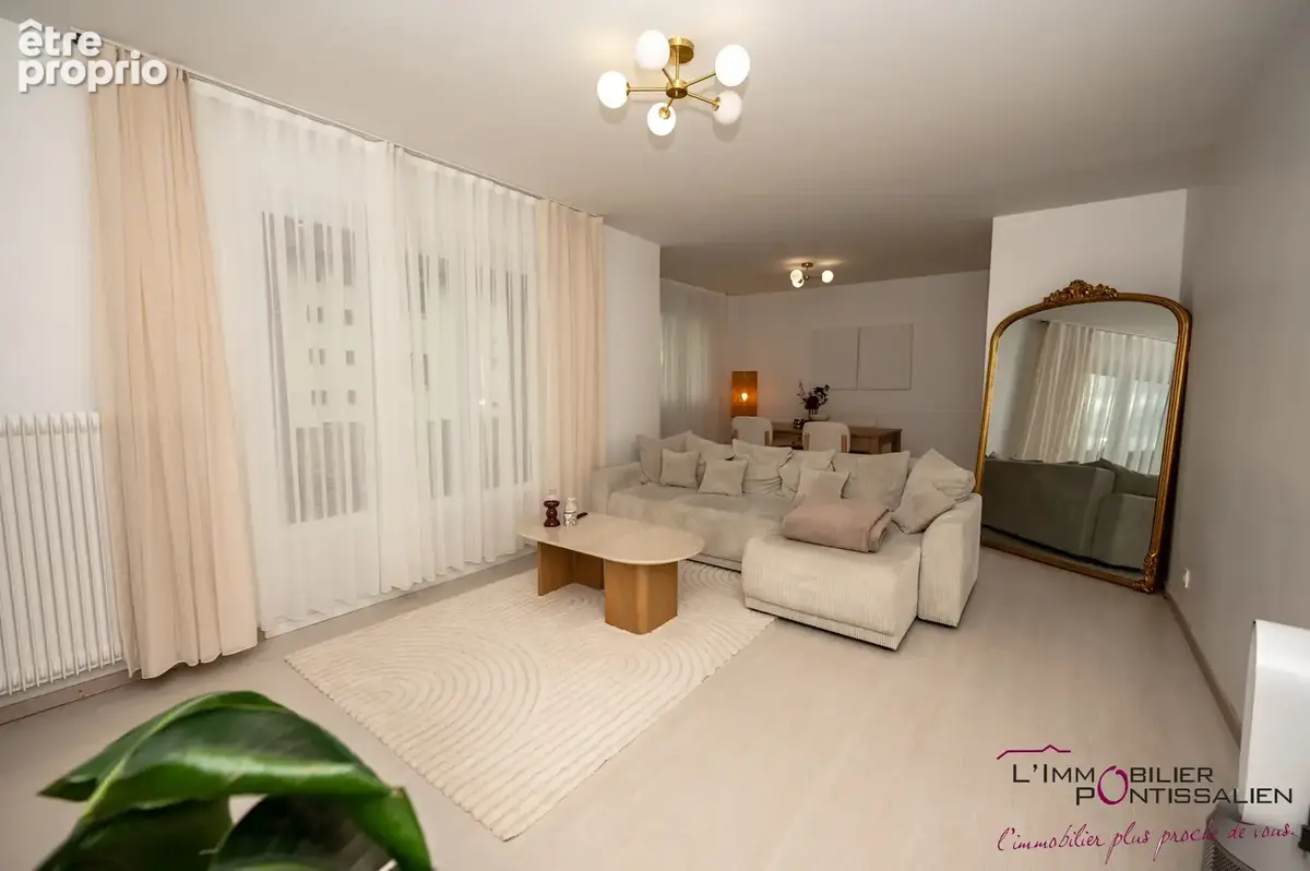 Pontarlier - proximité centre ville : t3, 2 chambres, cave et parking - photo 1