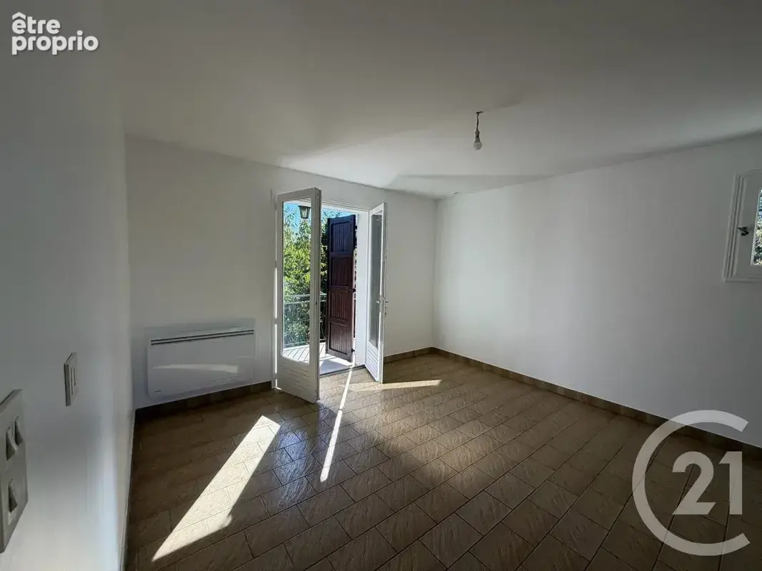 Maison 6 pièces 121 m² à vendre à Aurillac (15000) - photo 7
