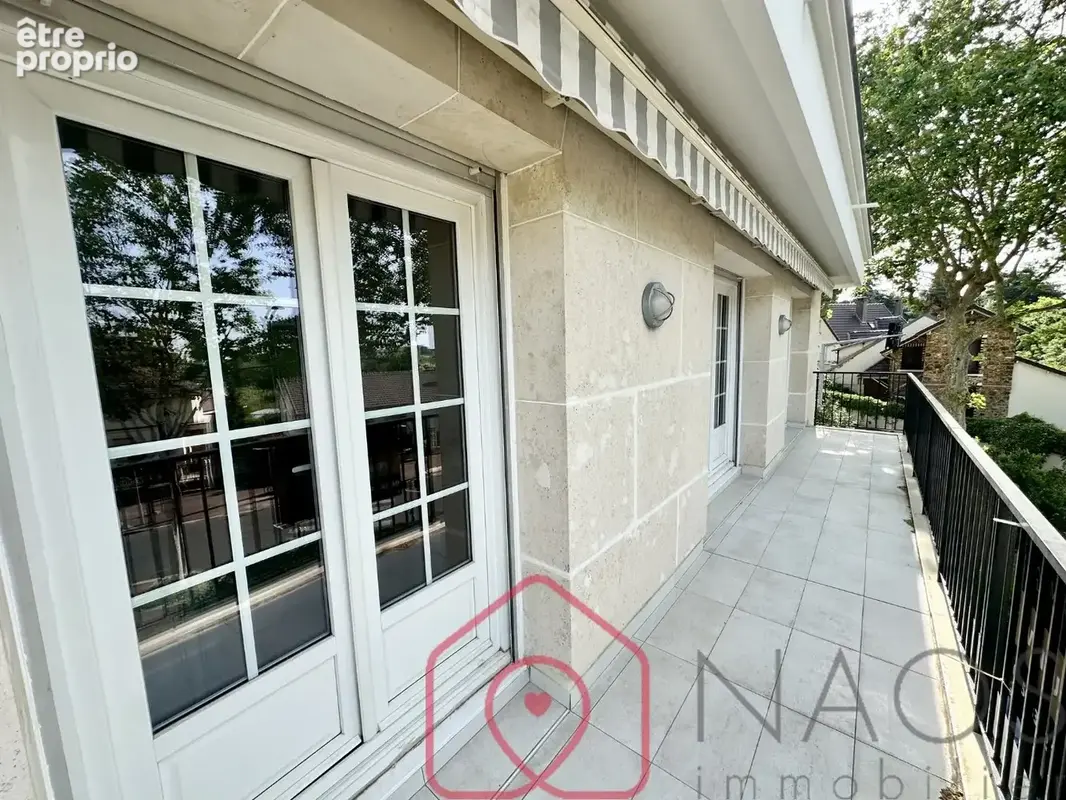 Quartier Renards - Grands 3 pièces 85 m² avec 2 terrasses, parking et cave. - photo 2