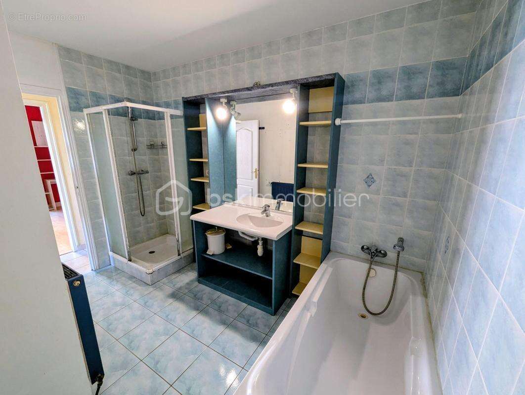 Appartement à FOUGERES