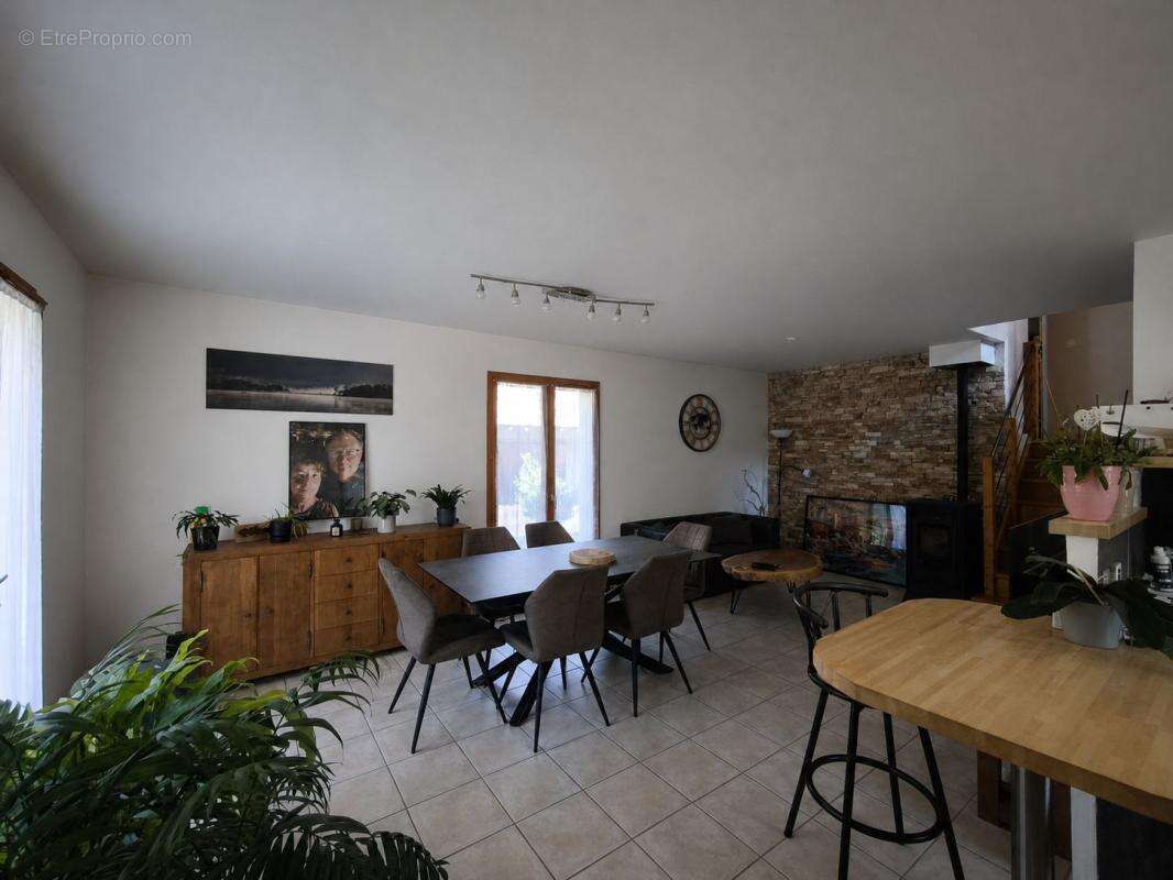 Maison à CUSY