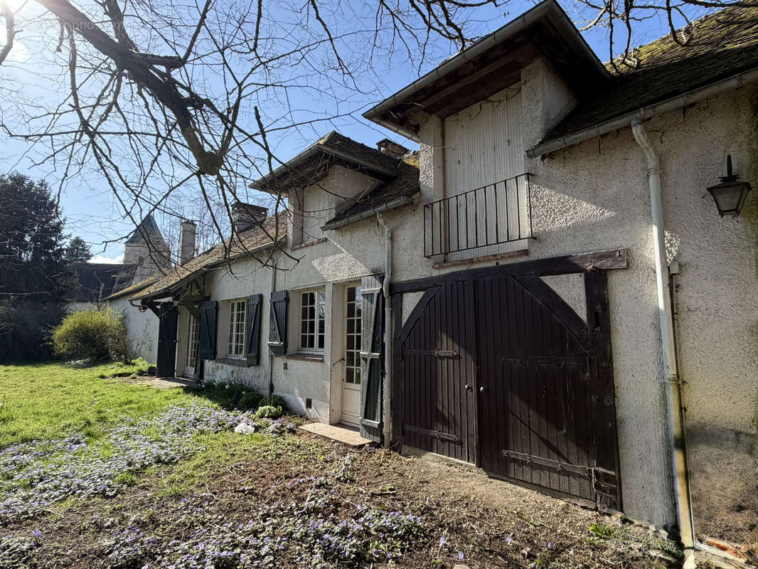 Maison à CONDE-SUR-VESGRE