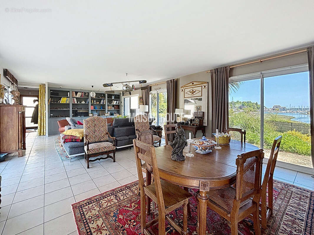 Maison à PLOUER-SUR-RANCE