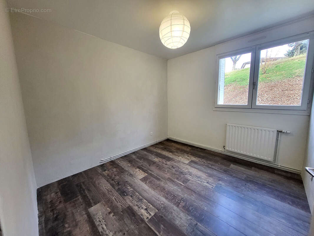 Appartement à NEUVILLE-SUR-SAONE