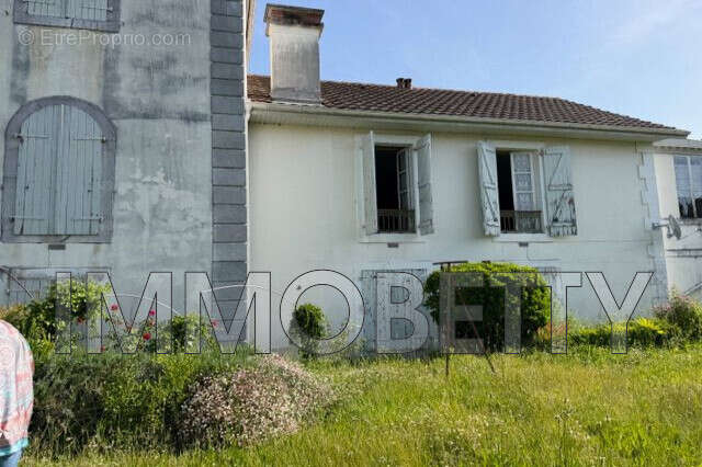 Maison à JURANCON