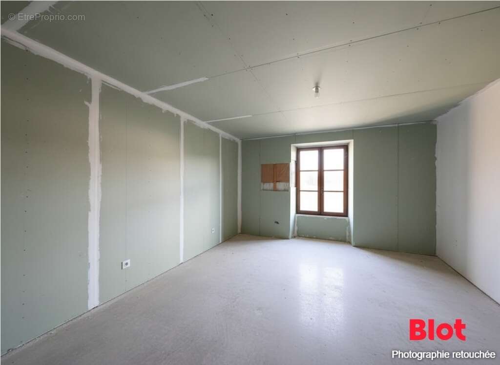 Maison 143 m² à Grand-Fougeray  - photo 3