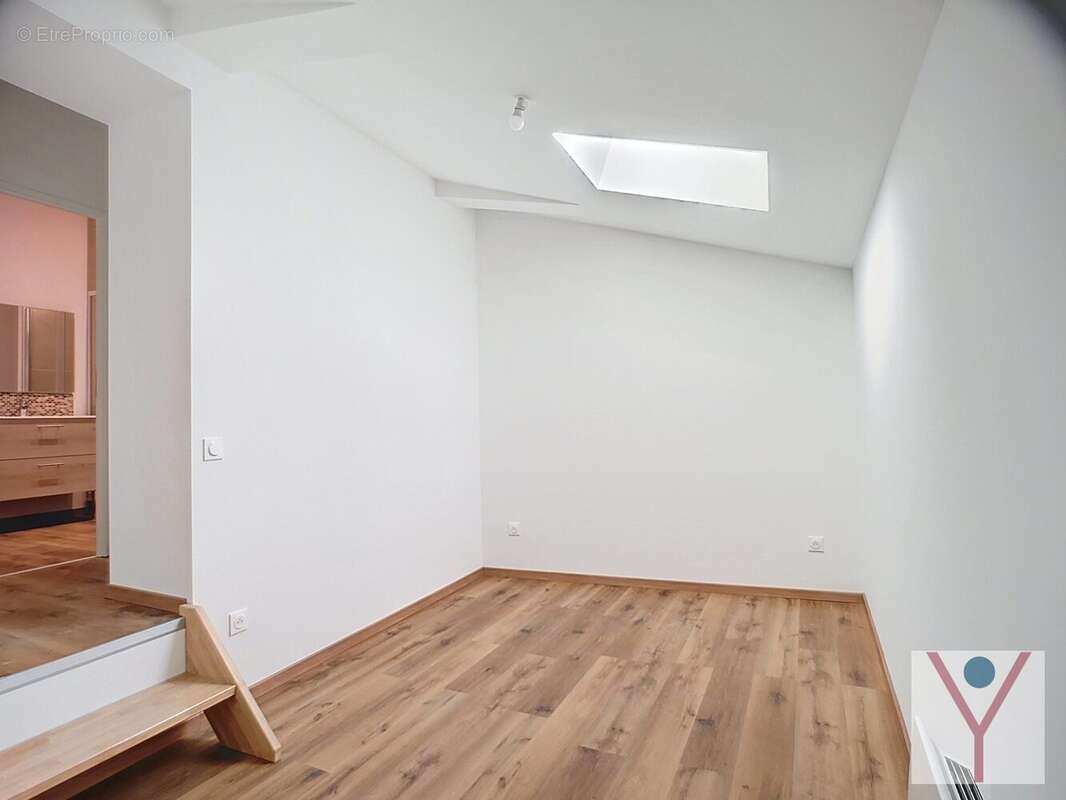 Appartement à THOISSEY