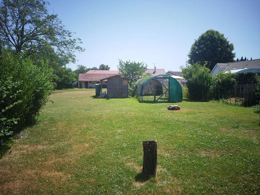 Maison à PIERRE-DE-BRESSE