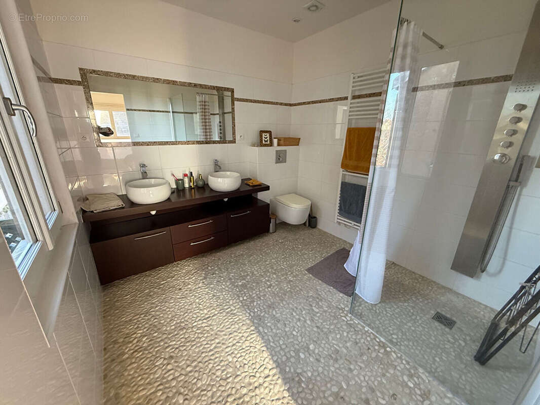 Maison à LE POULIGUEN