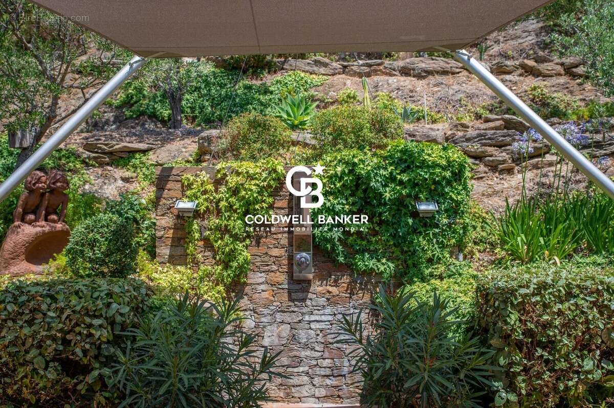 Une signature architecturale d'exception, entre élégance intemporelle et art de vivre - photo 25